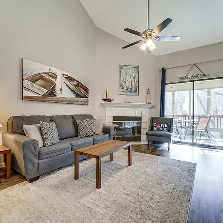 Lakefront Branson Penthouse With Resort Amenities!